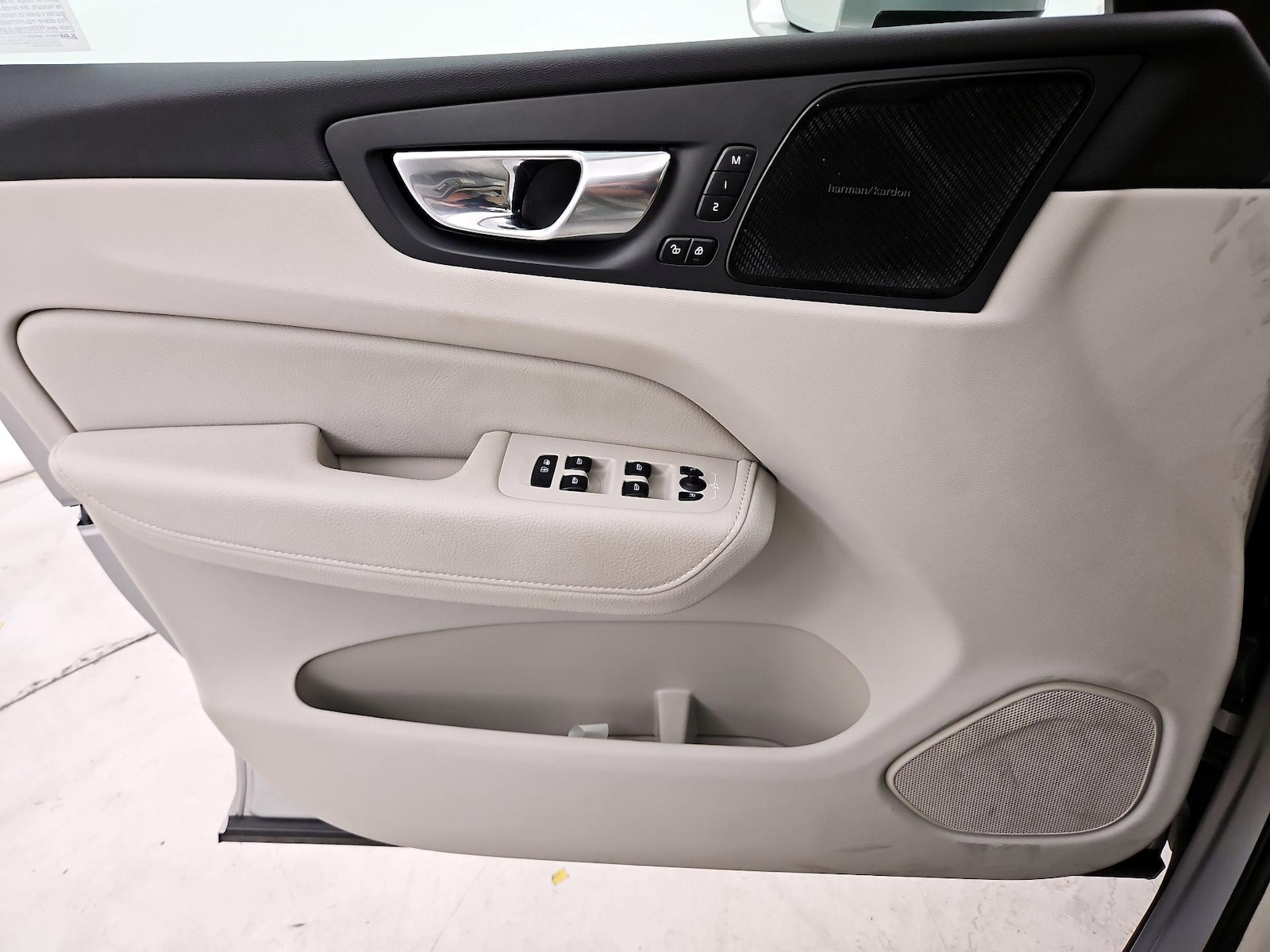 2022 Volvo XC60 Momentum - Photo 13