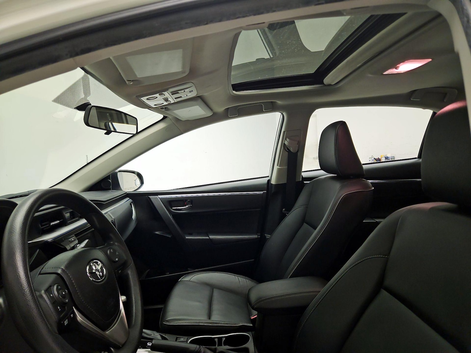 Sunroof(s) & Overhead Airbags