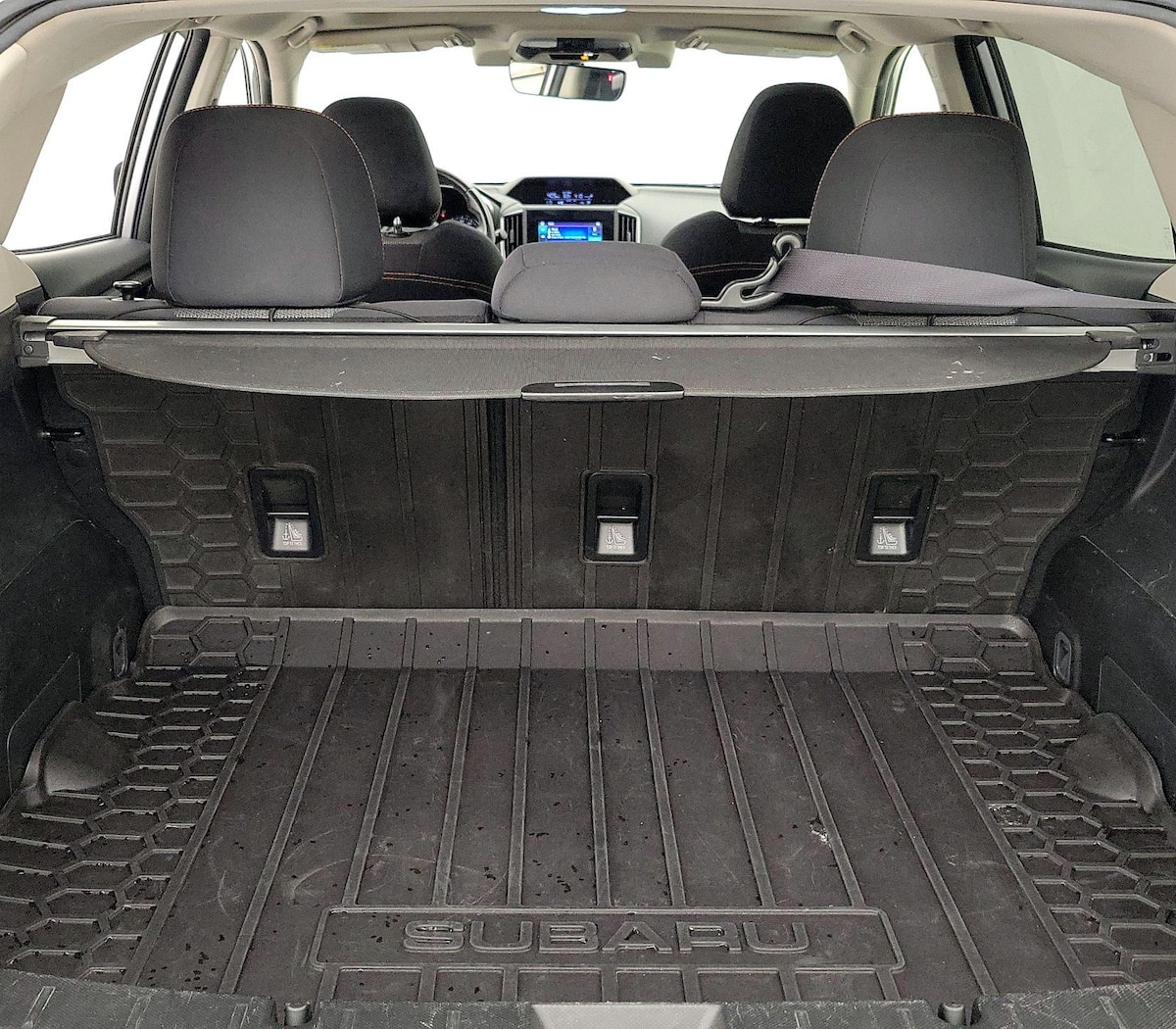 Trunk/Cargo (Seats Up)