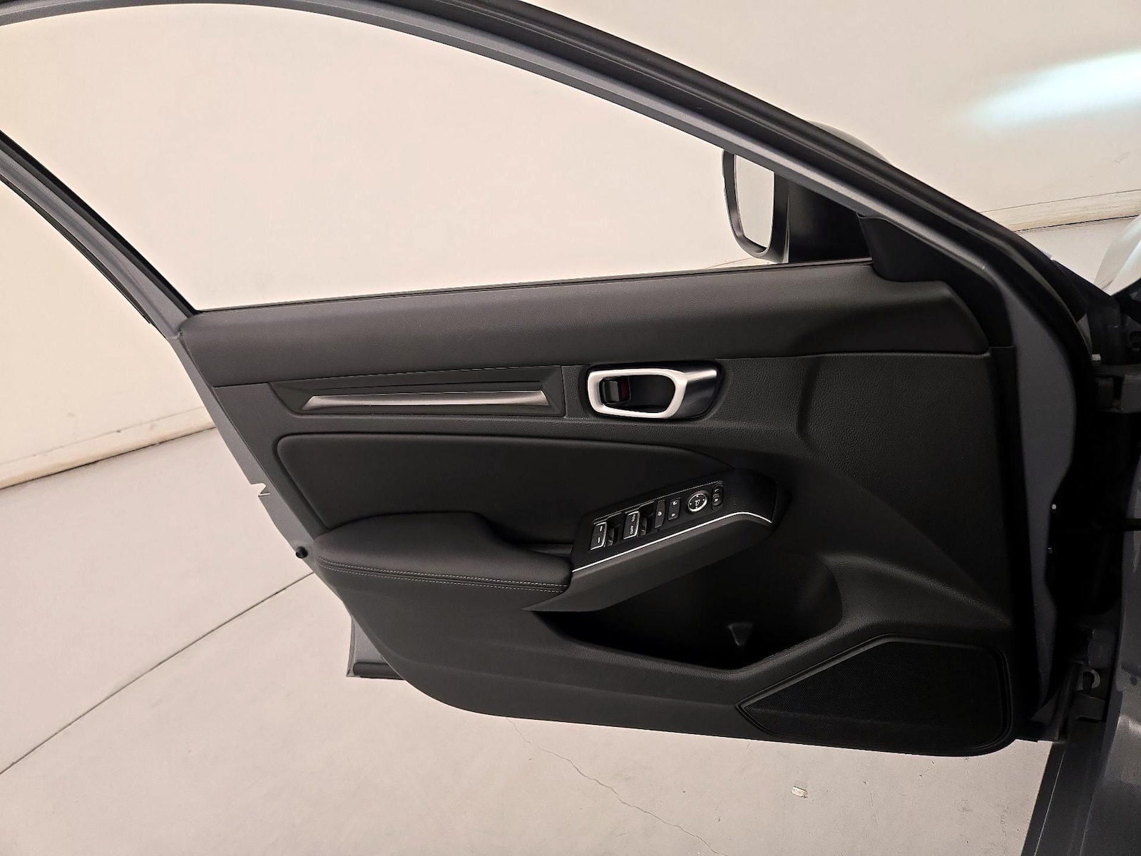 2025 Honda Civic Hatchback Sport Touring - Photo 13