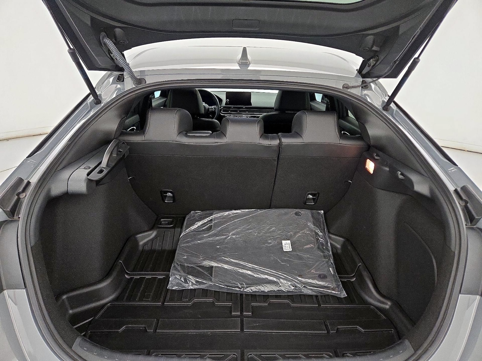 2025 Honda Civic Hatchback Sport Touring - Photo 22