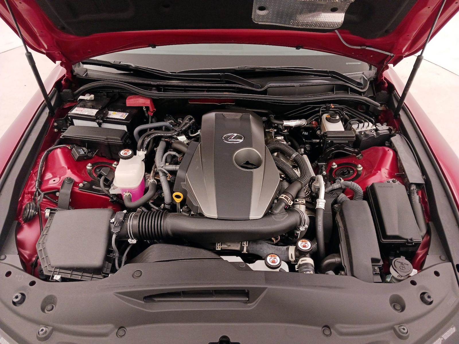 2025 Lexus IS 300 - Photo 23