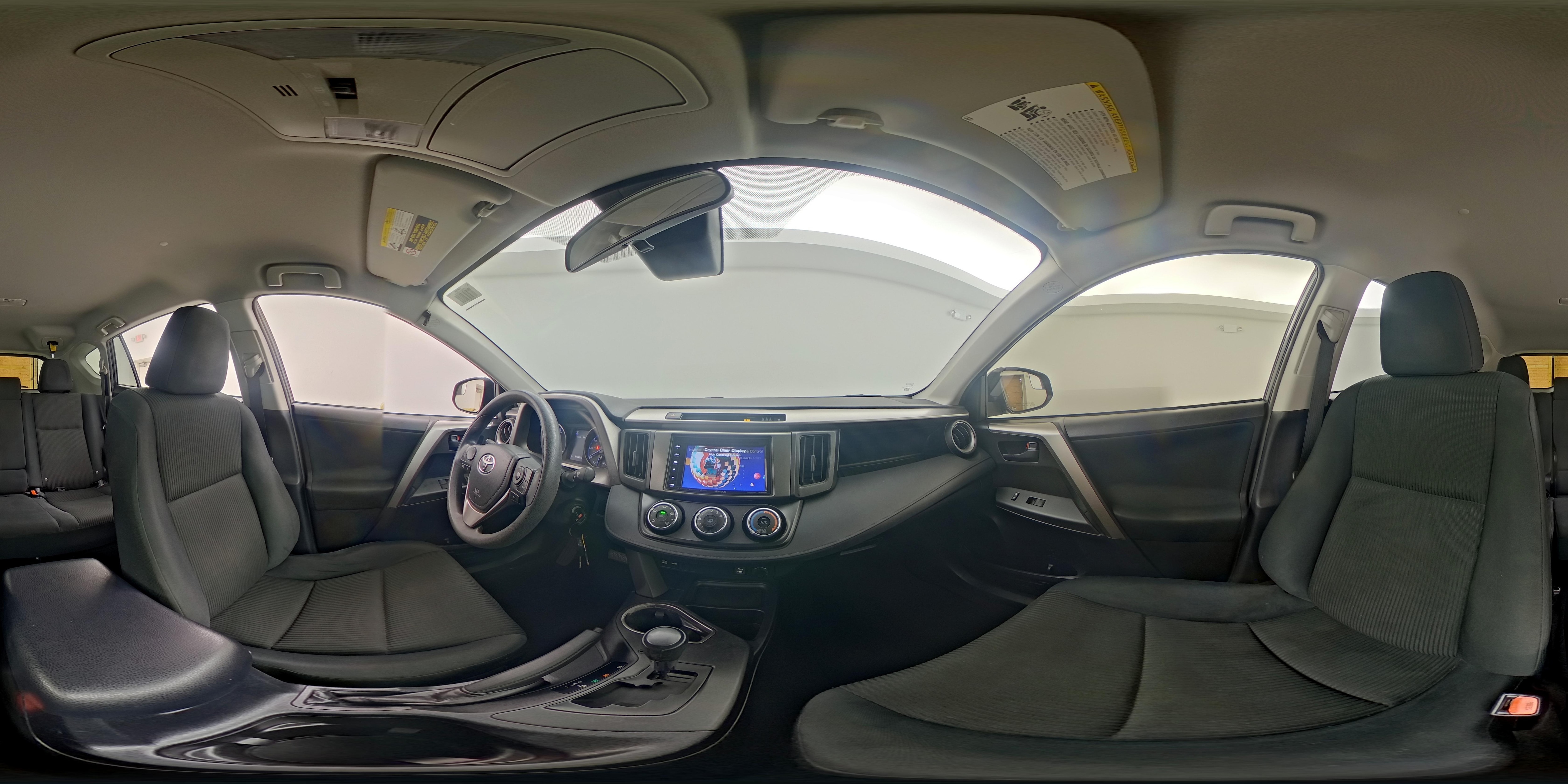 2018 Toyota RAV4 LE - Photo 24