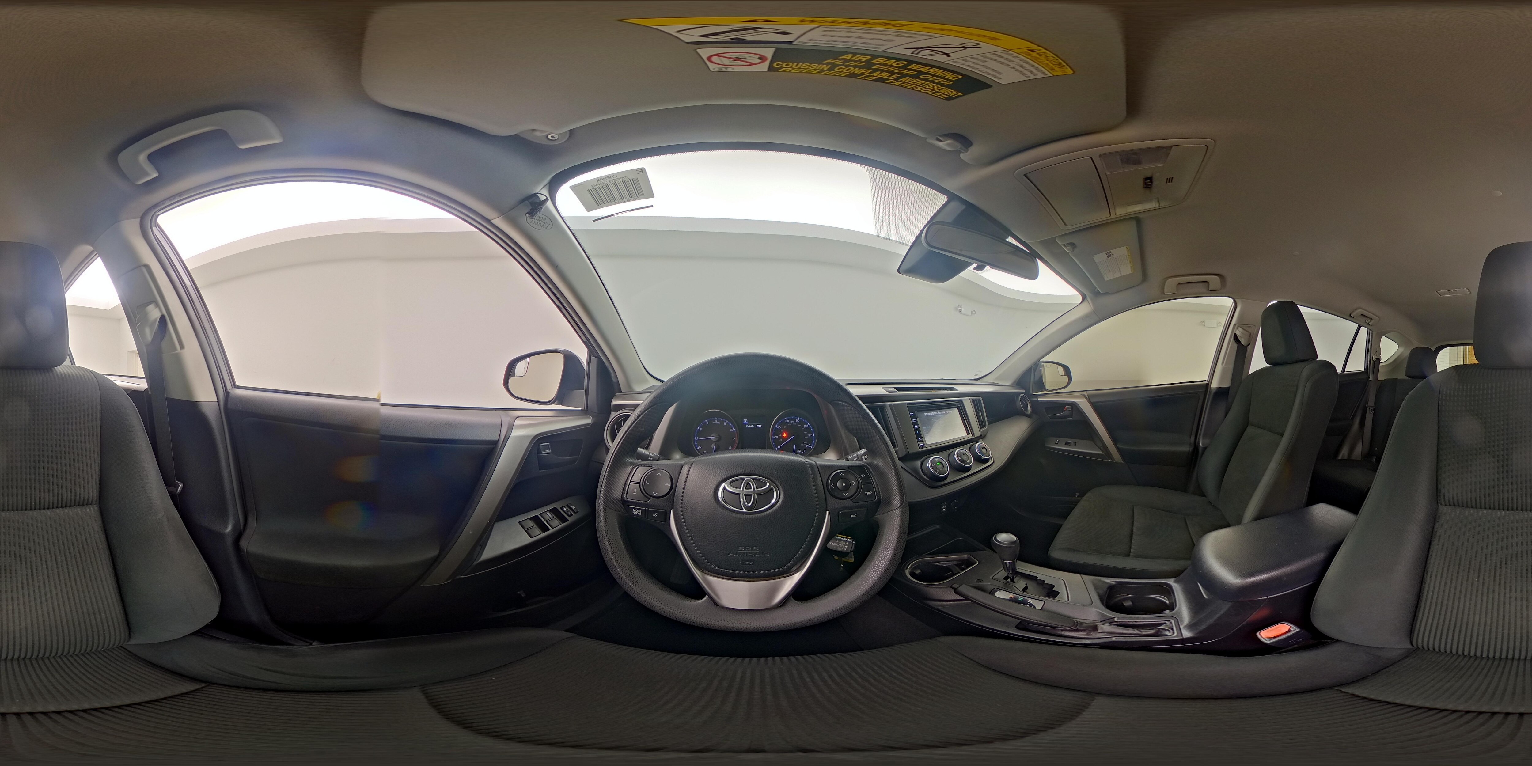 2018 Toyota RAV4 LE - Photo 26