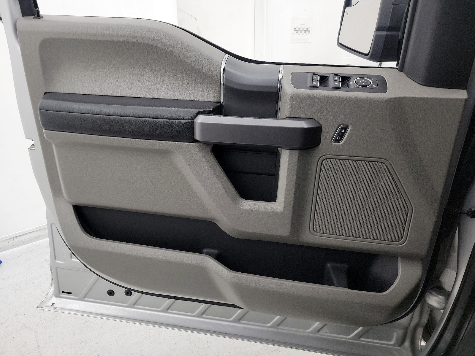2019 Ford F-150 XLT - Photo 13