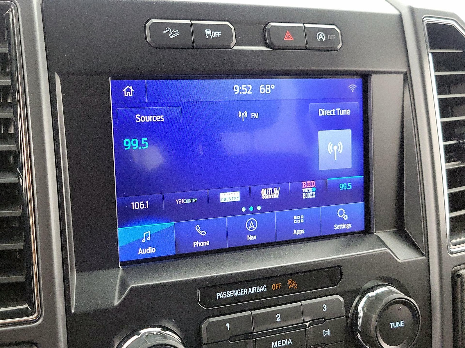 2019 Ford F-150 XLT - Photo 17