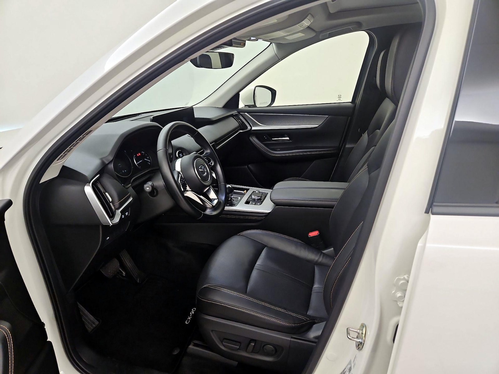 2025 Mazda CX-90 Preferred Package - Photo 12