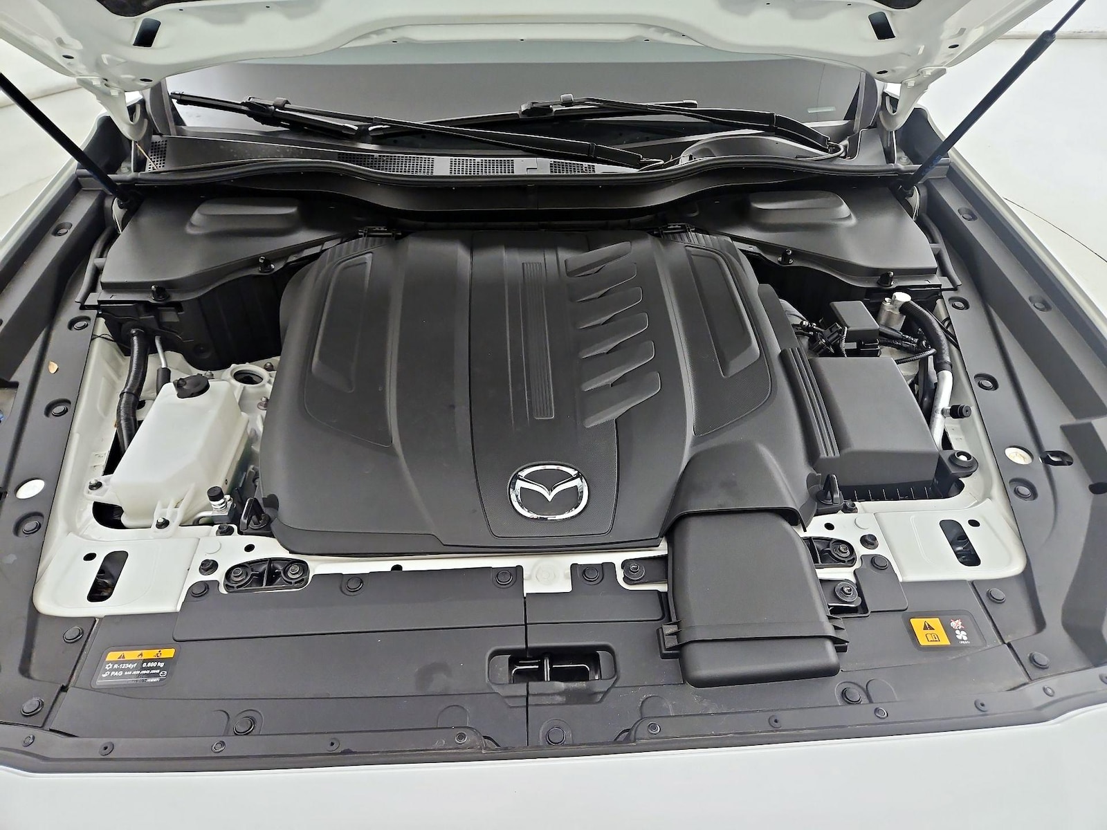 2025 Mazda CX-90 Preferred Package - Photo 24