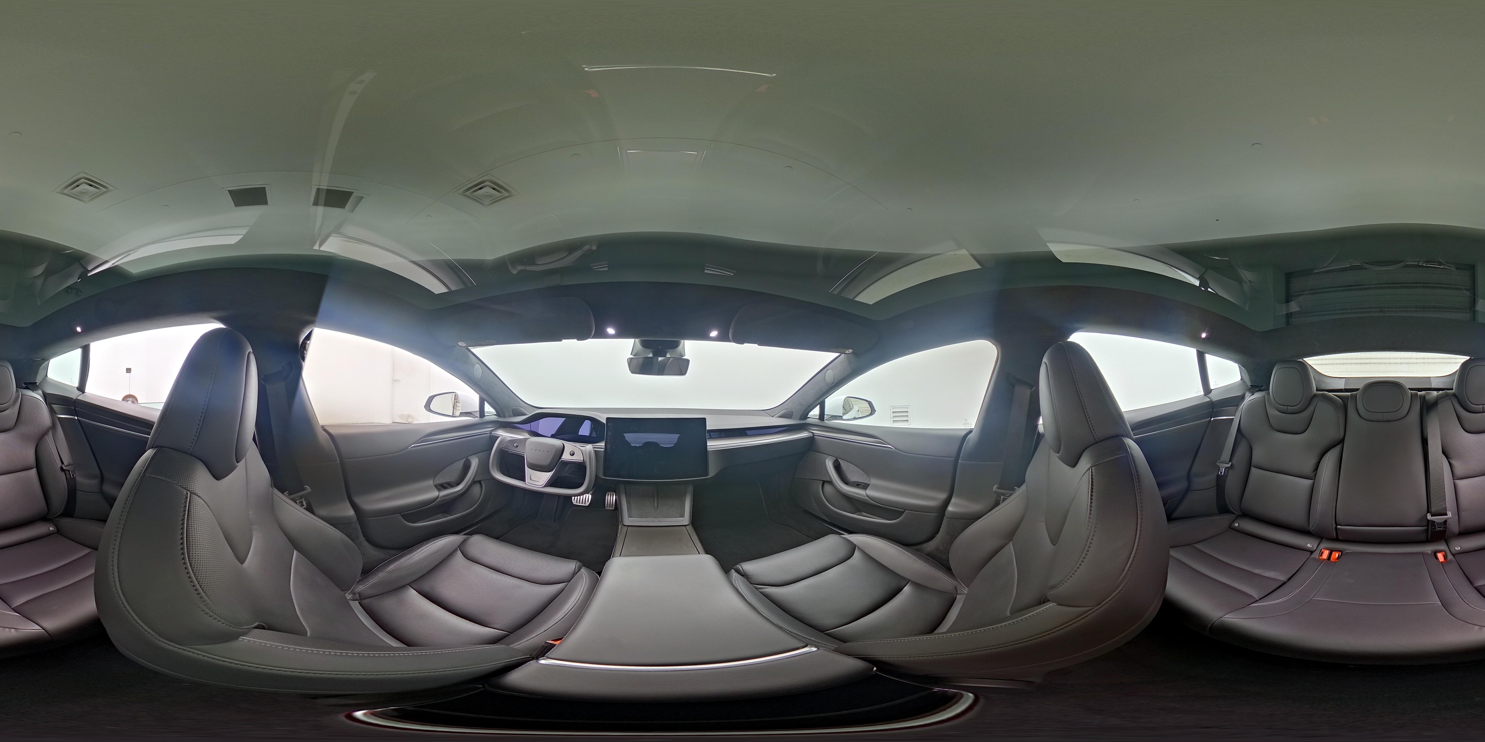 2022 Tesla Model S Plaid - Photo 24