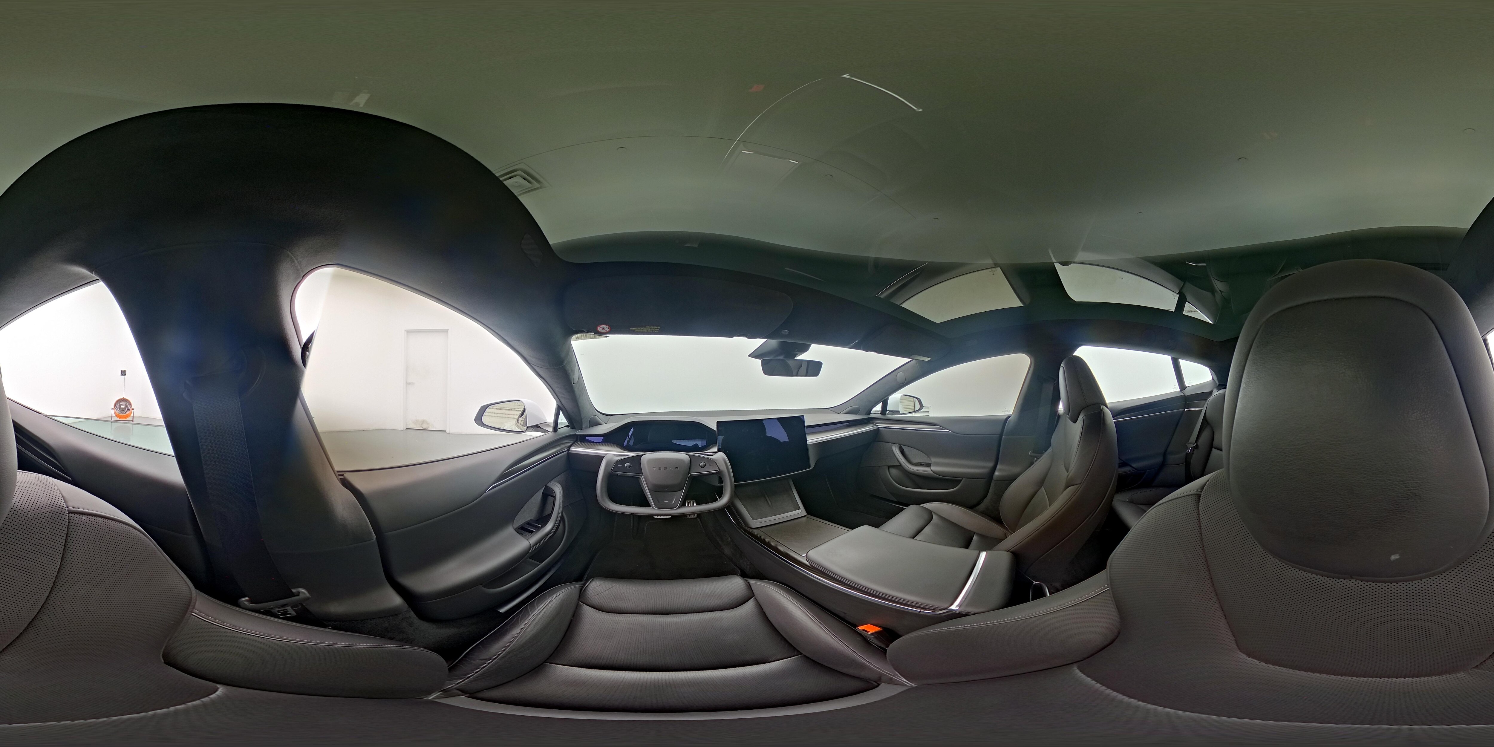 2022 Tesla Model S Plaid - Photo 26