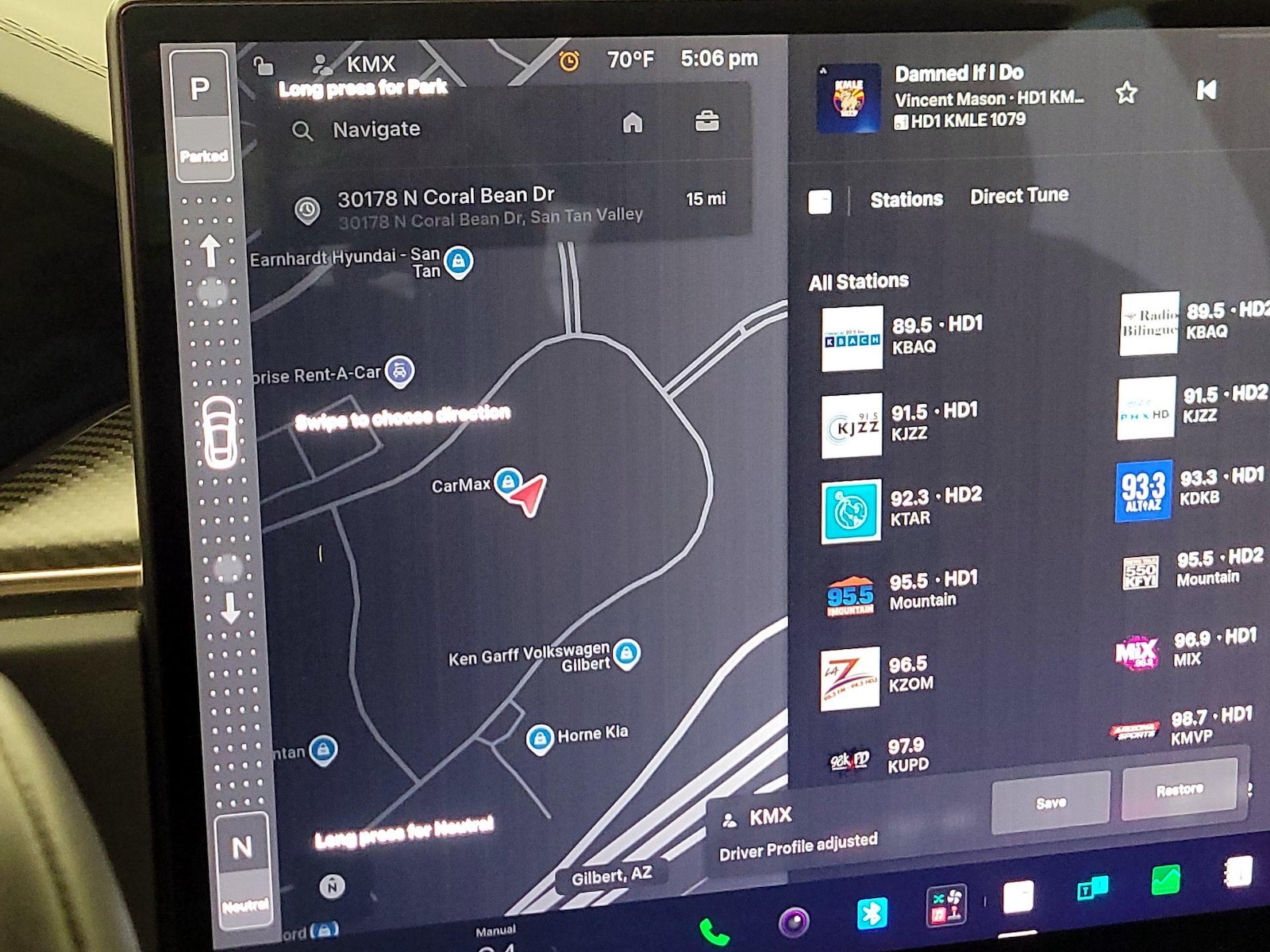2022 Tesla Model S Plaid - Photo 18