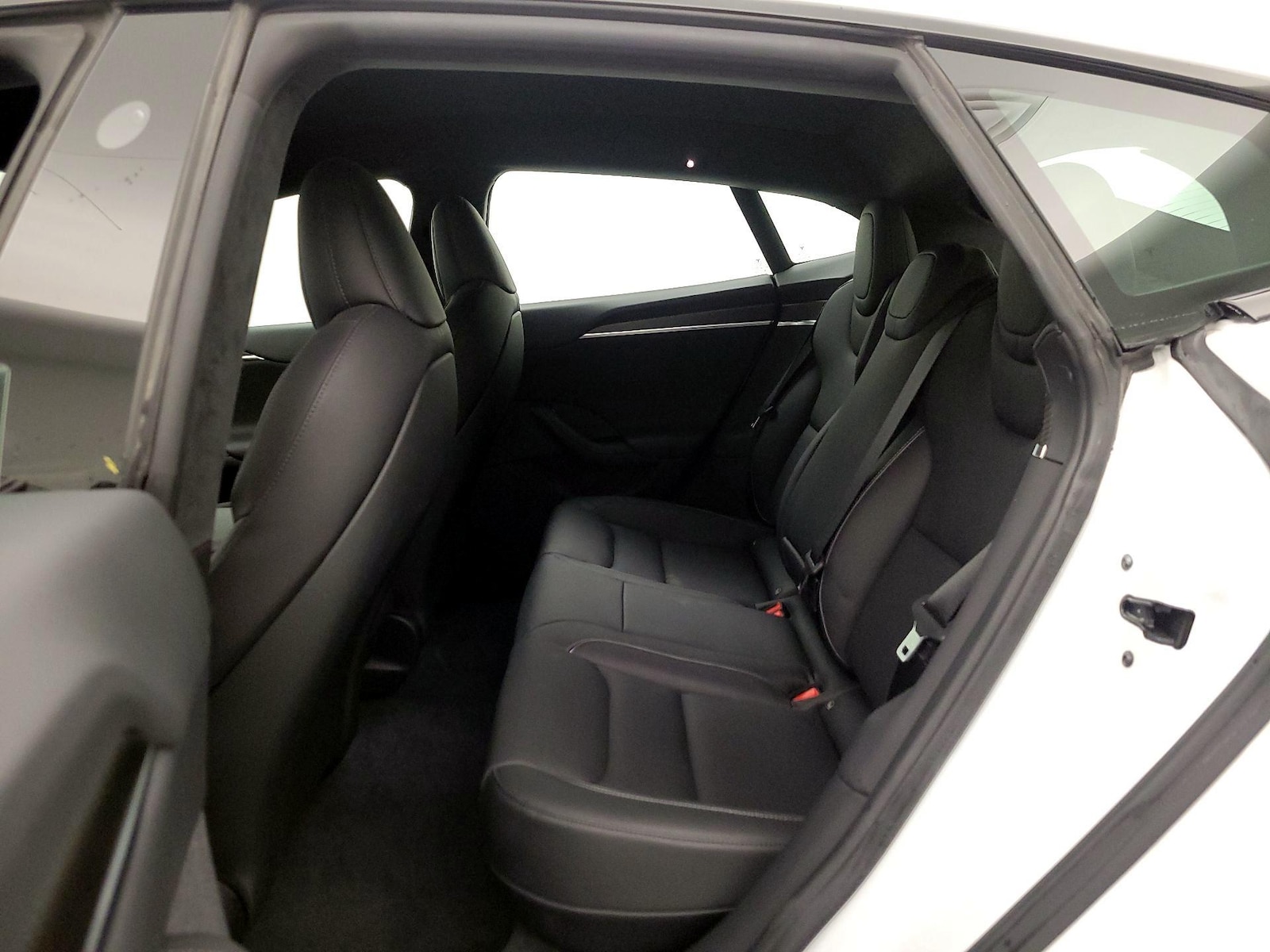 2022 Tesla Model S Plaid - Photo 20