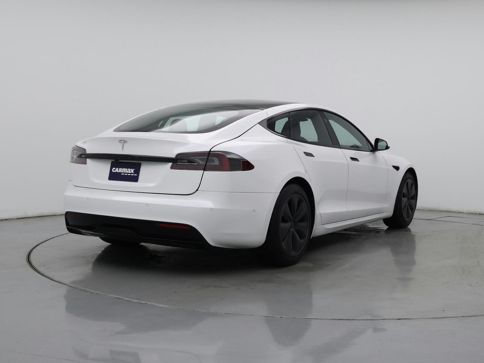 2022 Tesla Model S Plaid - Photo 9