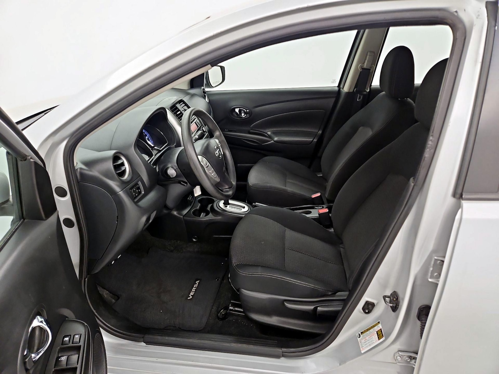 2018 Nissan Versa Sedan SV - Photo 12