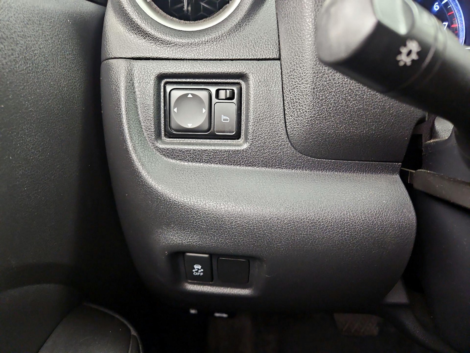 2018 Nissan Versa Sedan SV - Photo 14