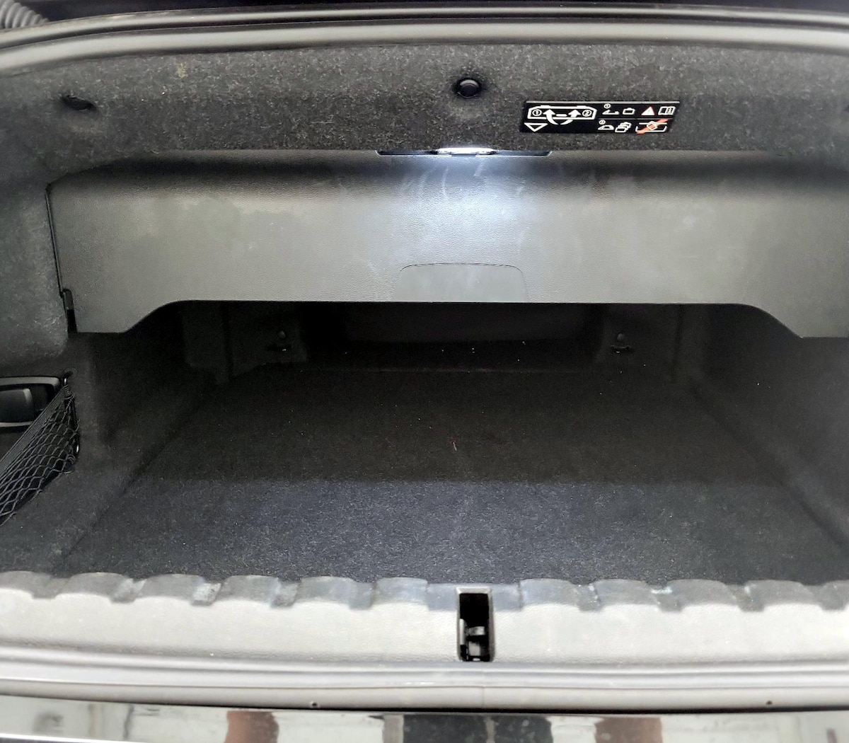 Trunk/Cargo (Seats Up)