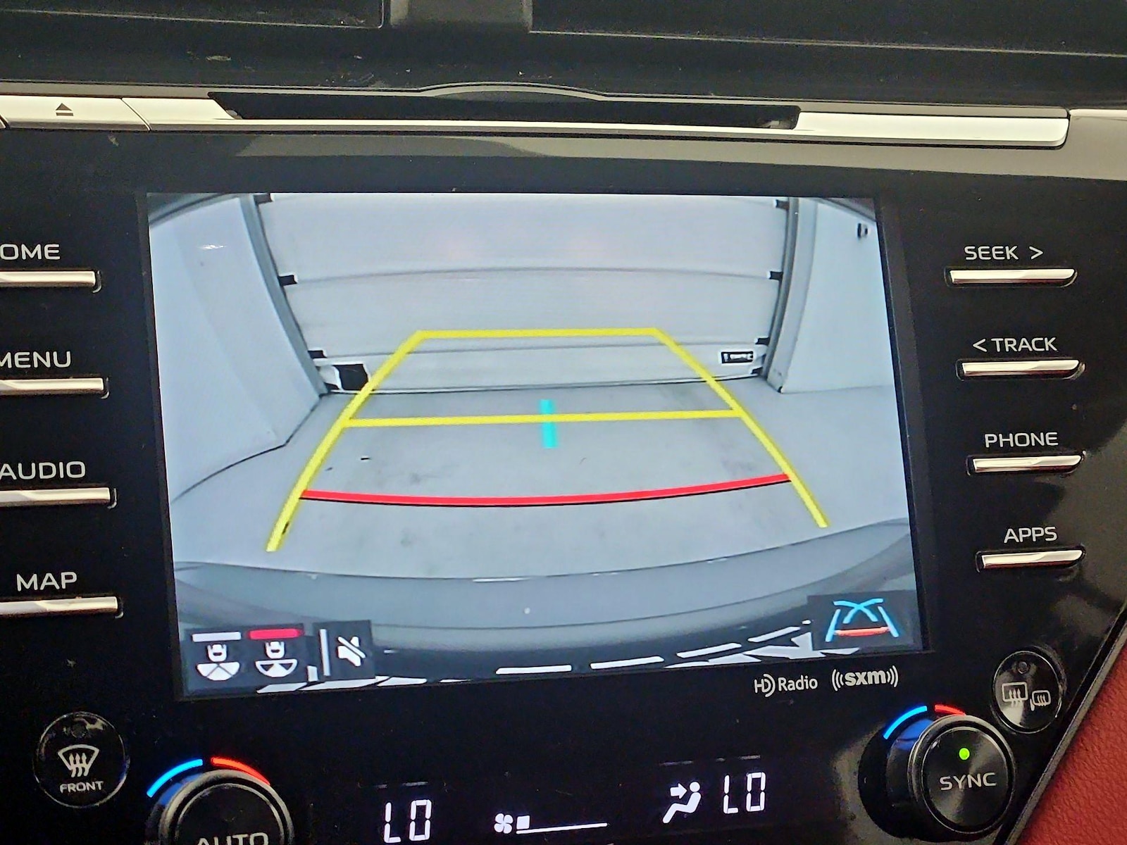 2020 Toyota Camry XSE - Photo 15