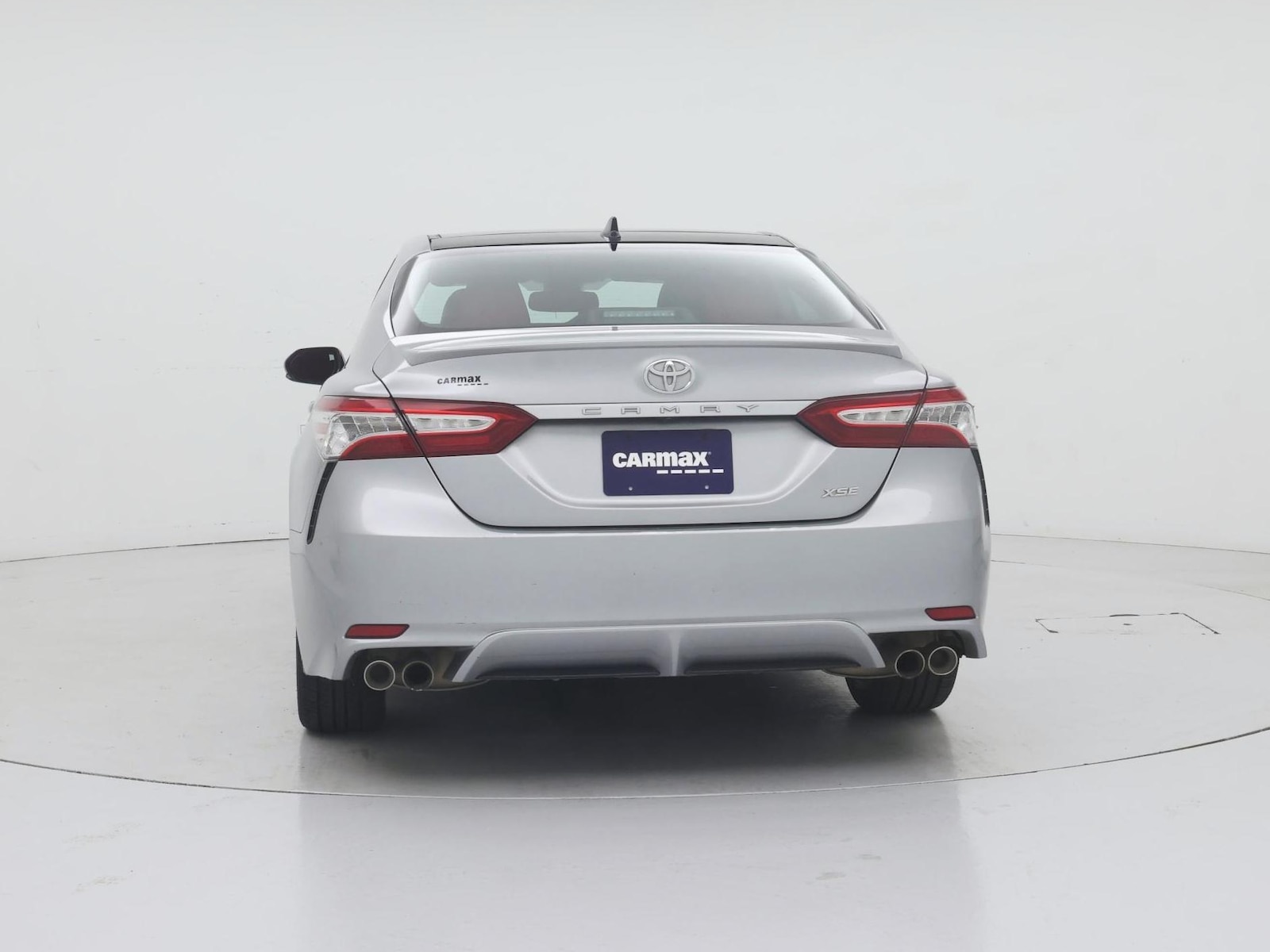 2020 Toyota Camry XSE - Photo 7