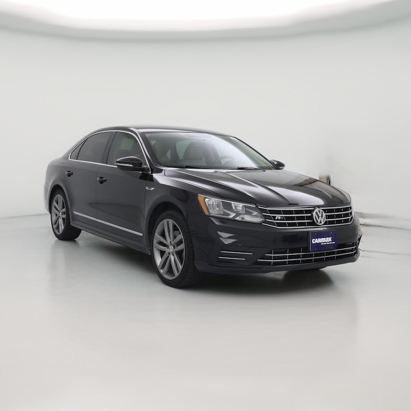 2017 Volkswagen Passat R-Line