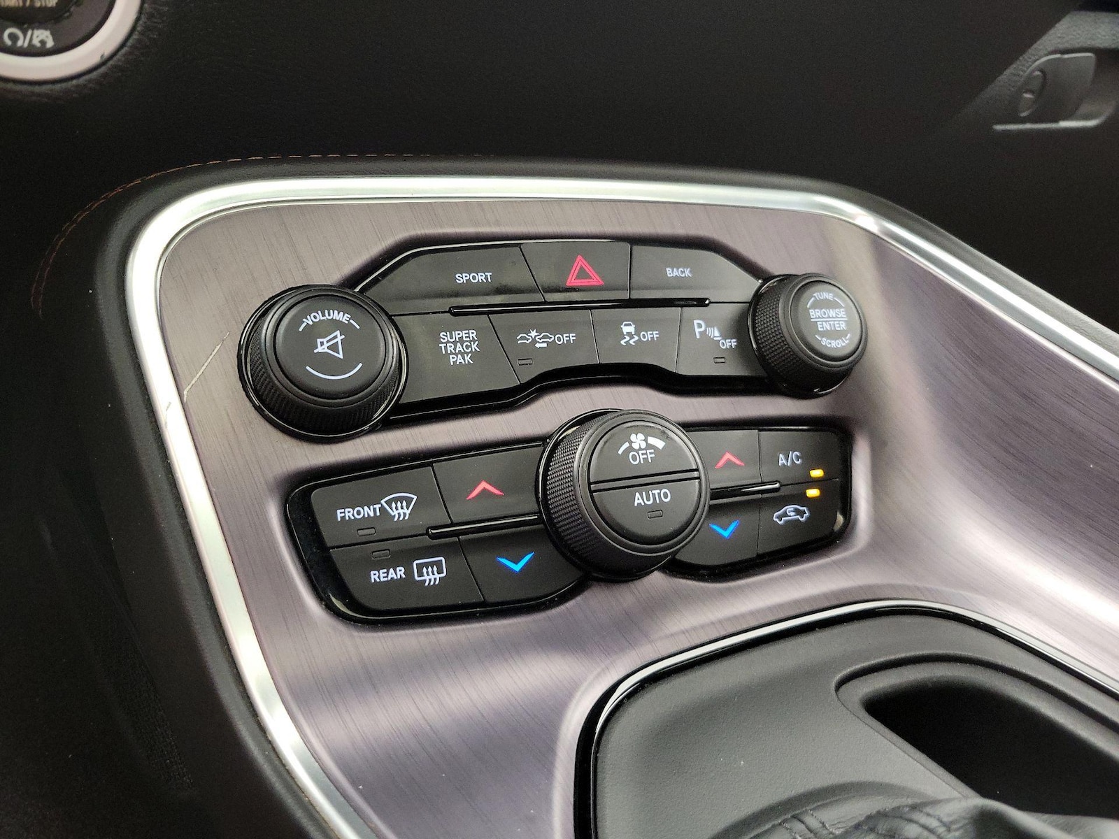 2016 Dodge Challenger Scat Pack - Photo 18