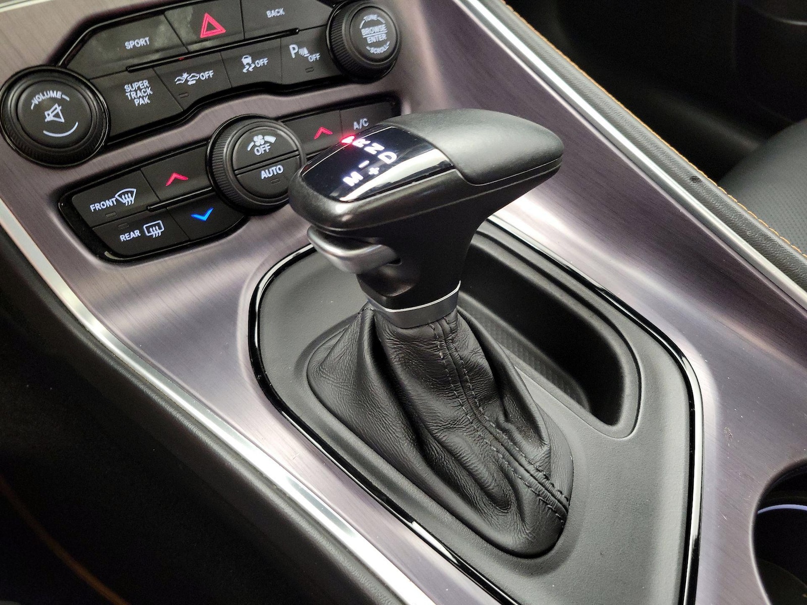 2016 Dodge Challenger Scat Pack - Photo 19