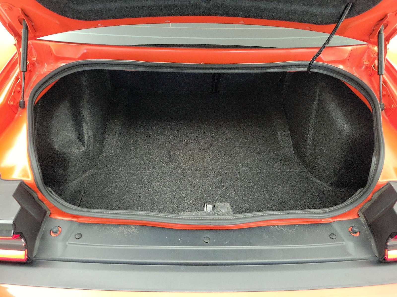 2016 Dodge Challenger Scat Pack - Photo 23