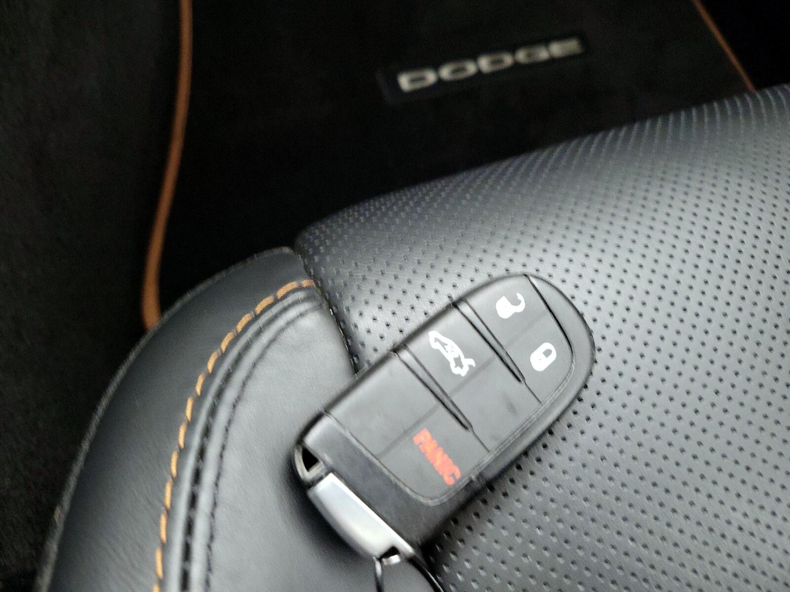 2016 Dodge Challenger Scat Pack - Photo 25
