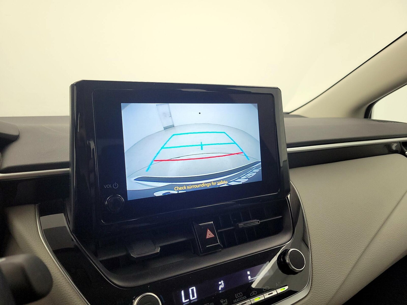 2023 Toyota Corolla LE - Photo 15