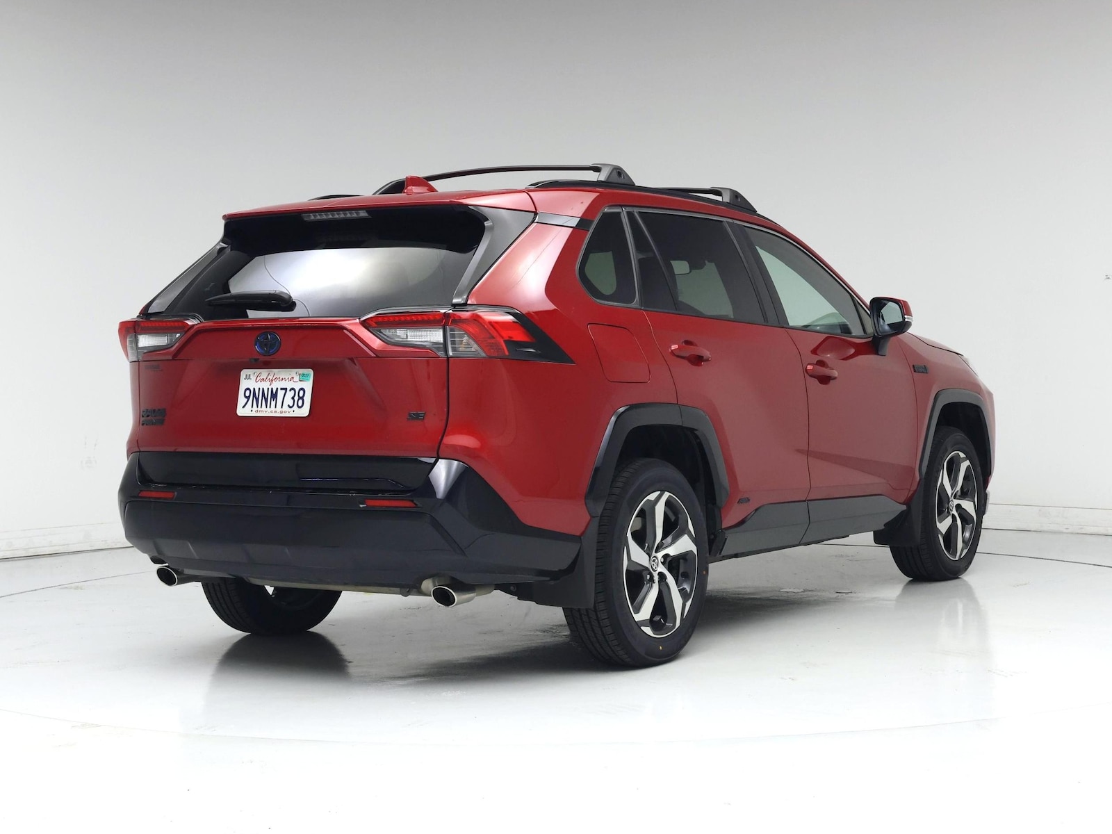 2024 Toyota RAV4 SE - Photo 9