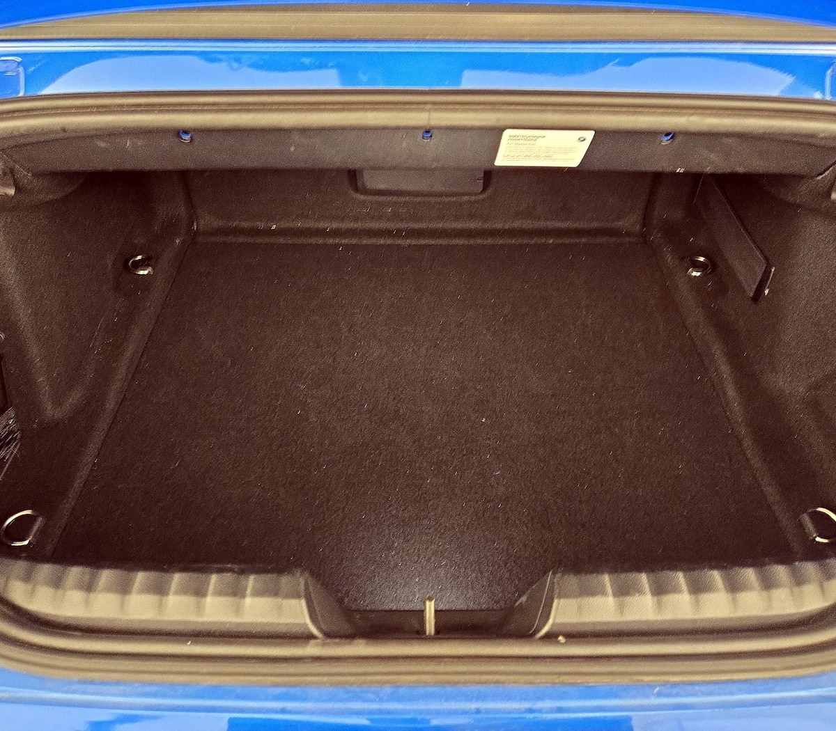 Trunk/Cargo (Seats Up)