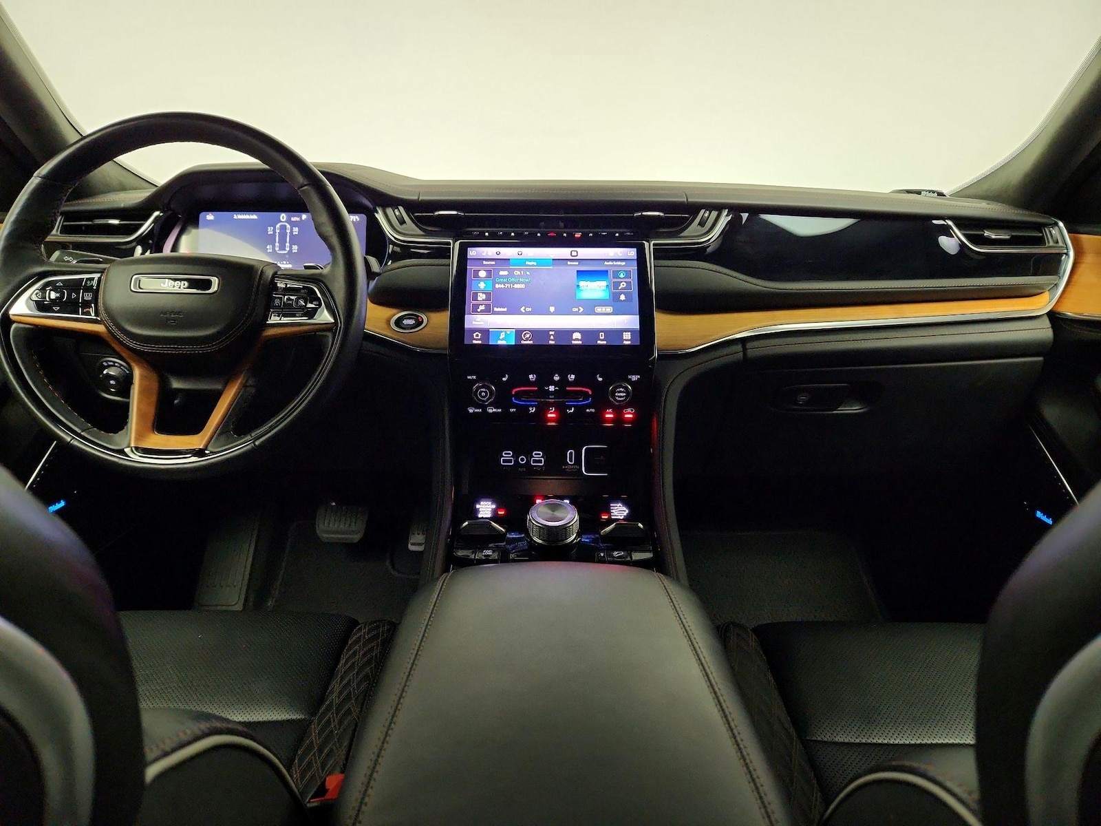 Apple CarPlay® & Android Auto™