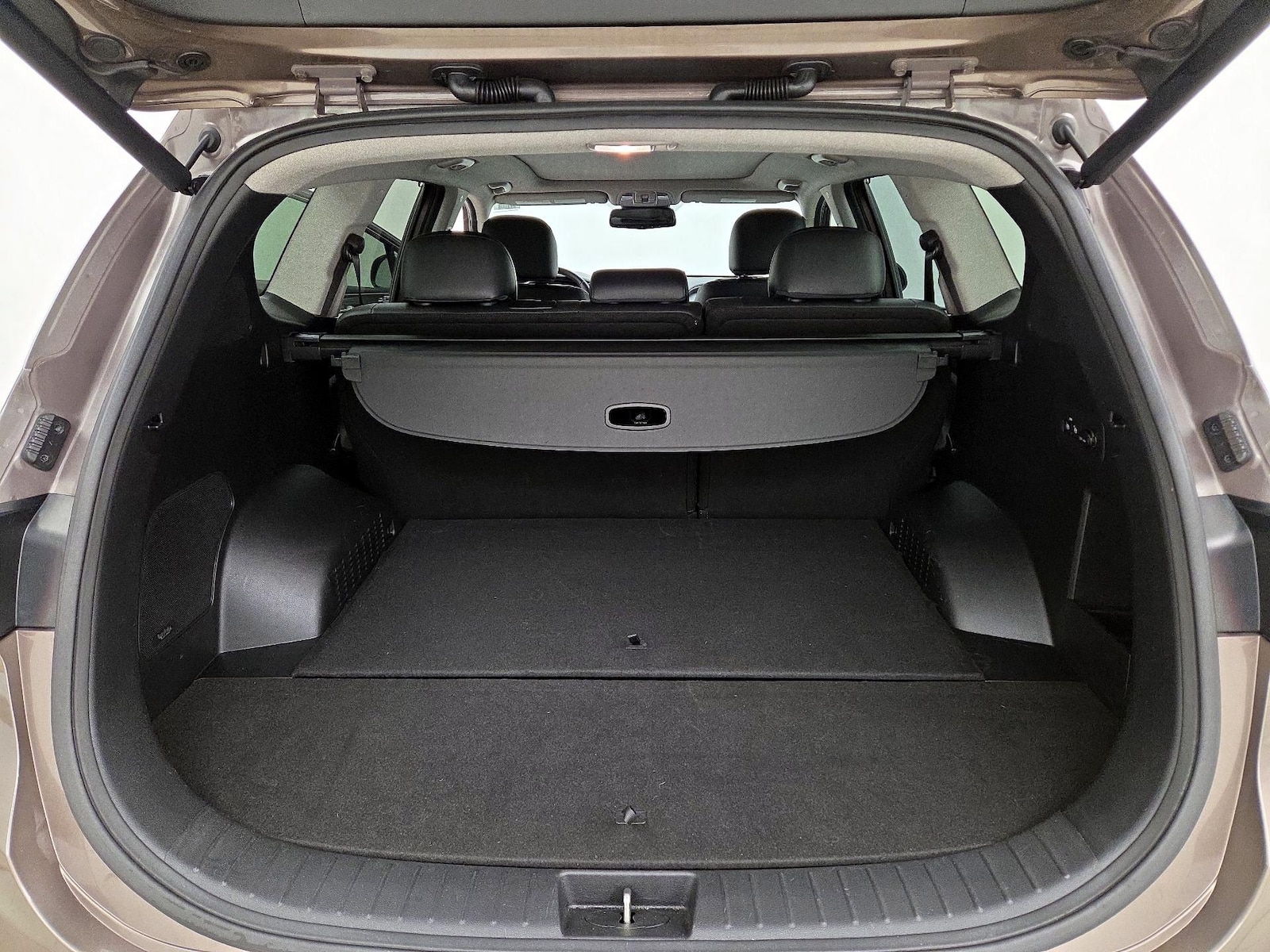2020 Hyundai Santa Fe Limited - Photo 22