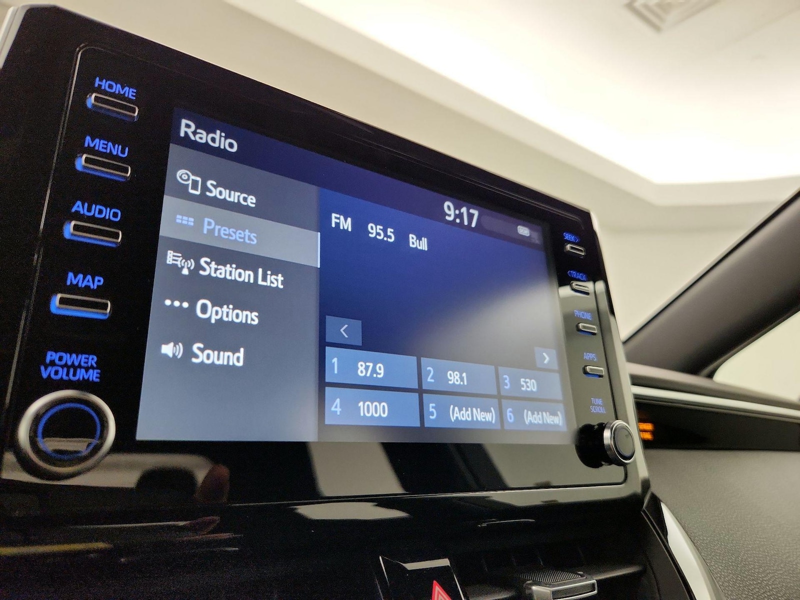 2020 Toyota Corolla SE - Photo 14