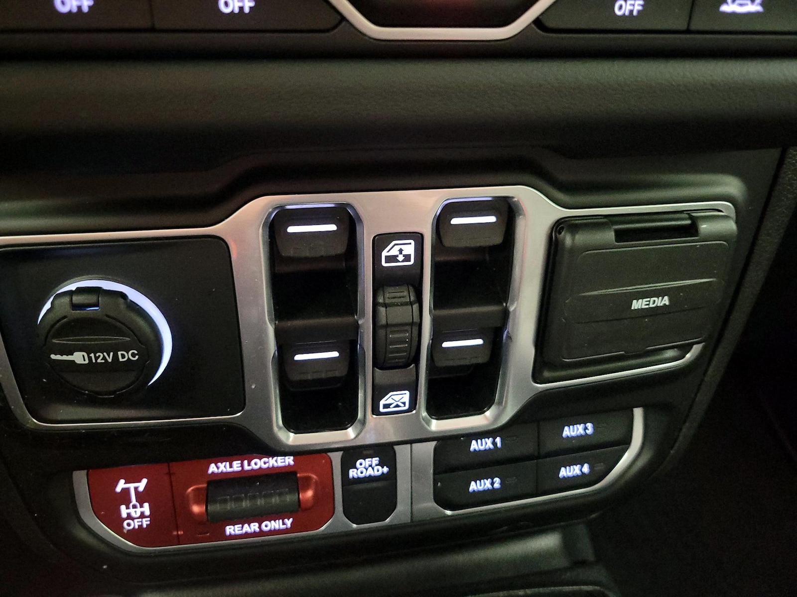 2025 Jeep Gladiator Mojave X - Photo 20