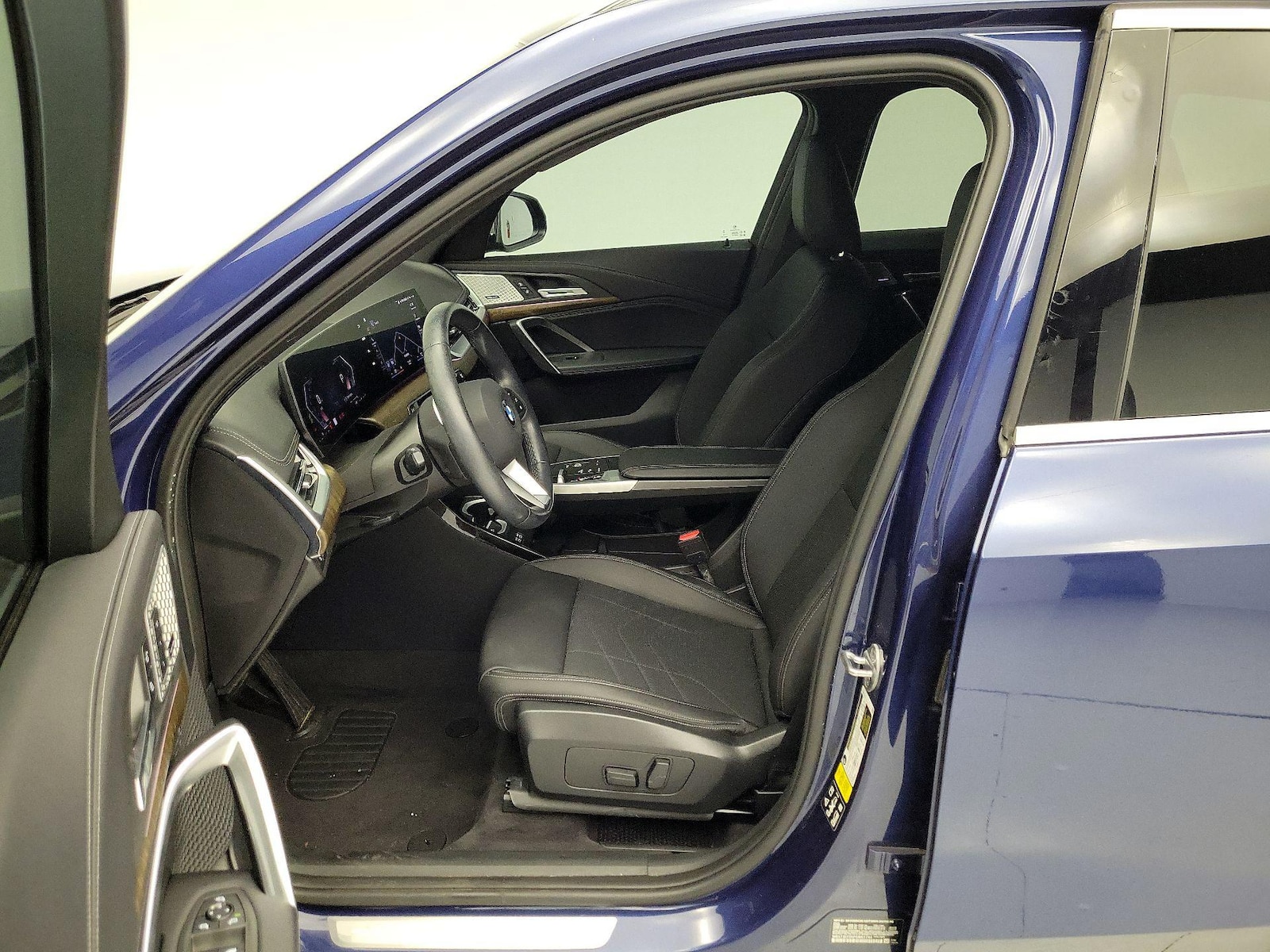 2023 BMW X1 28i - Photo 12