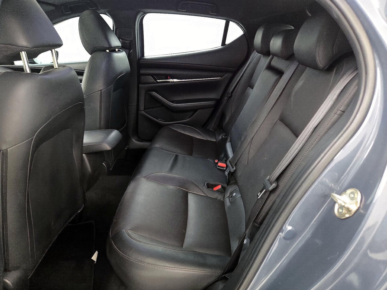 2022 Mazda Mazda3 Premium - Photo 21