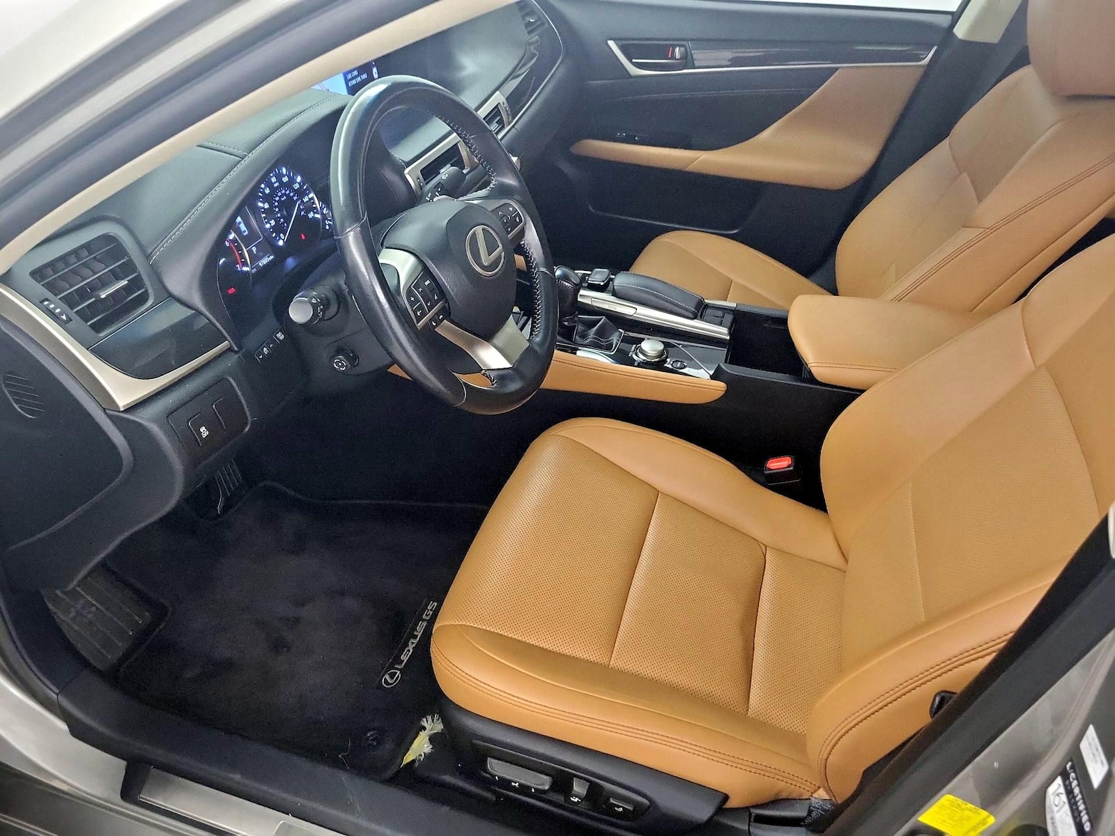 Power Seat(s) & Side Airbags