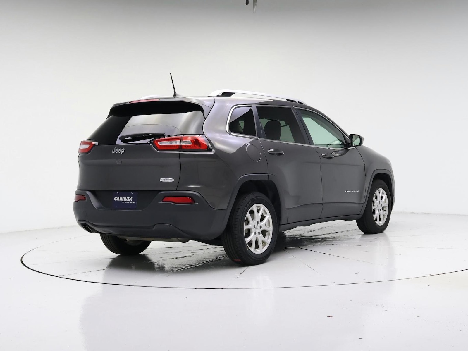 2018 Jeep Cherokee Latitude Plus - Photo 9