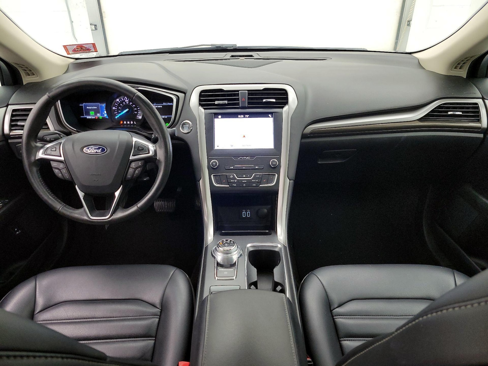 Apple CarPlay® & Android Auto™