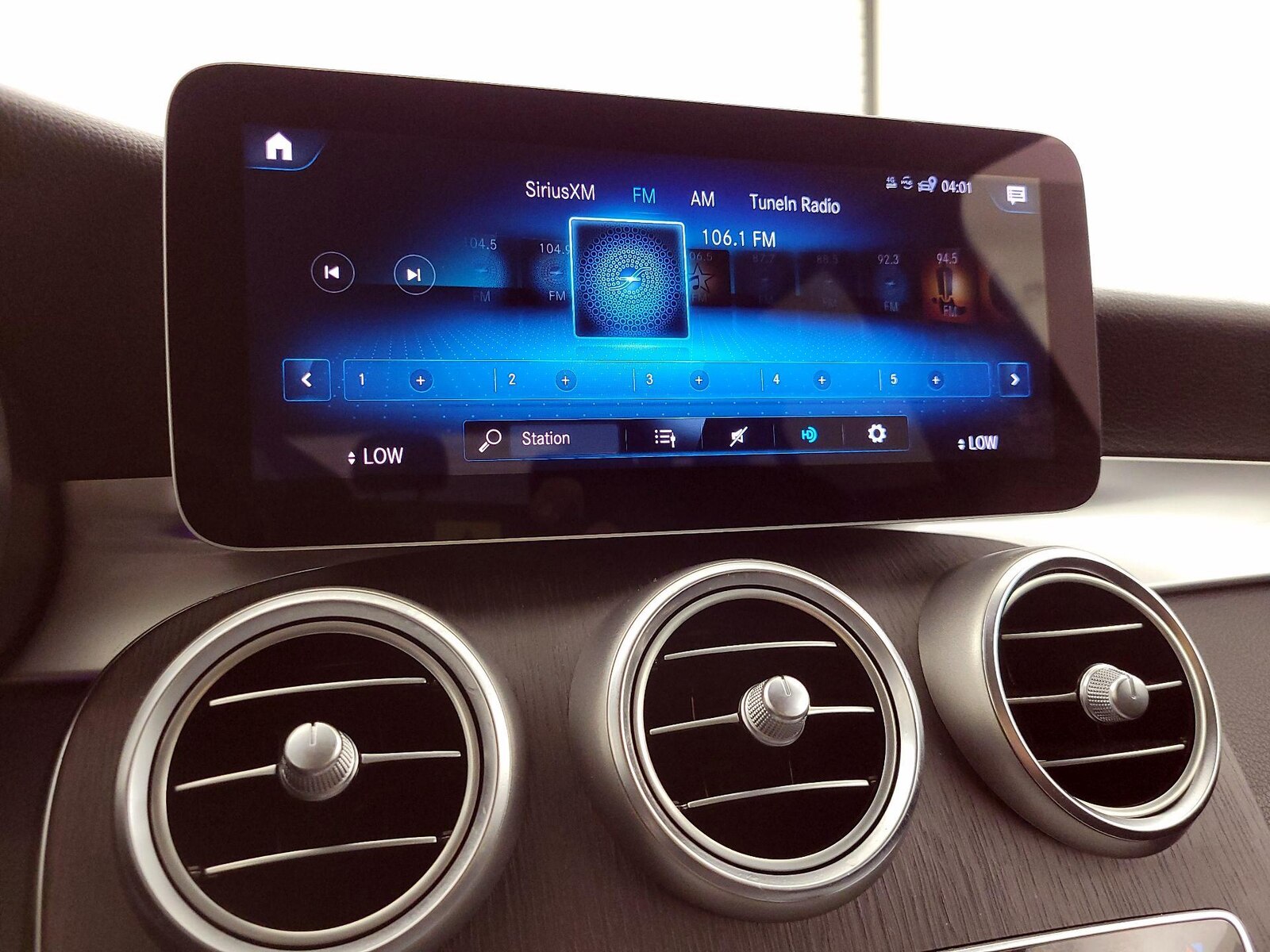 2020 Mercedes-Benz GLC GLC300 - Photo 16
