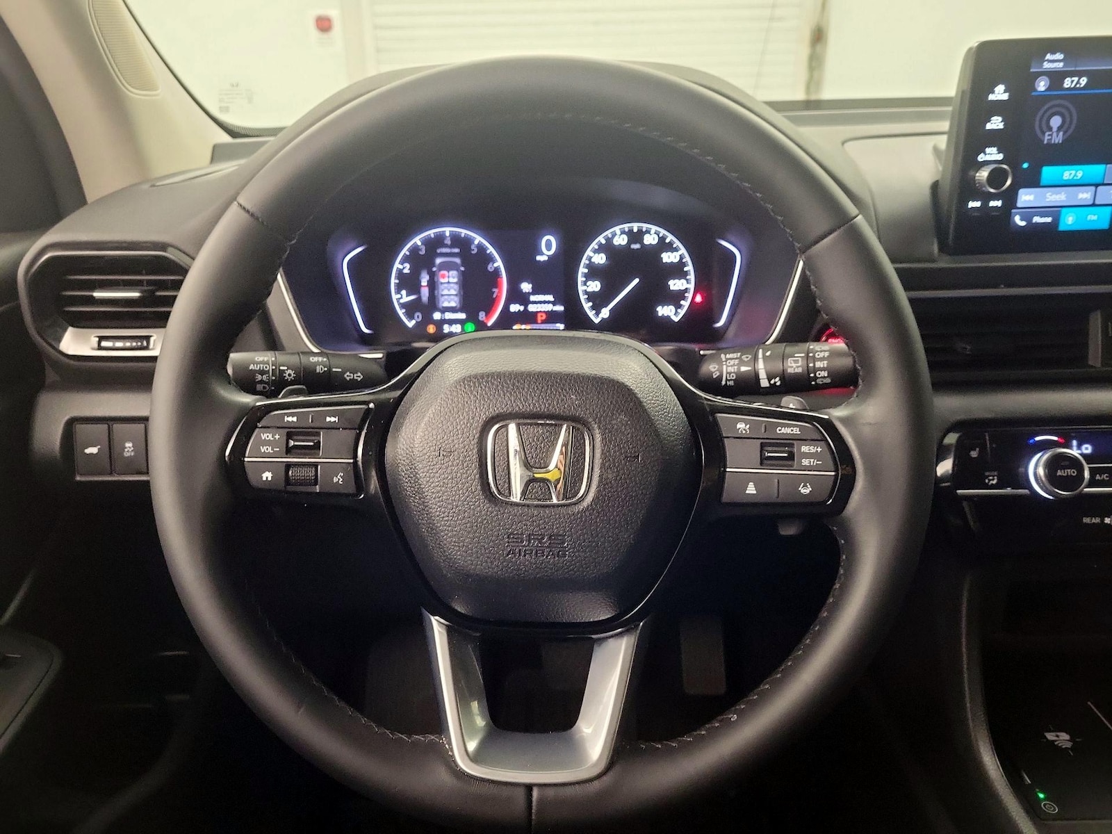 2025 Honda Pilot EX-L - Photo 11