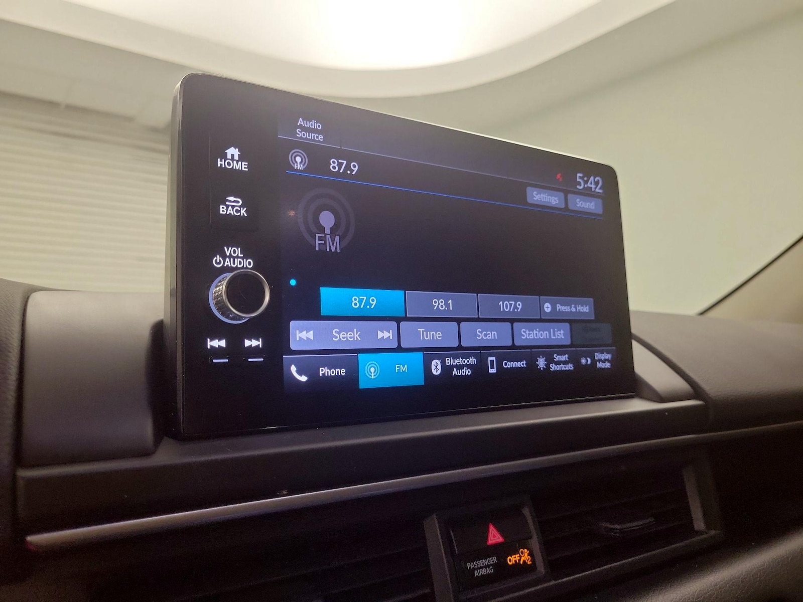 2025 Honda Pilot EX-L - Photo 16