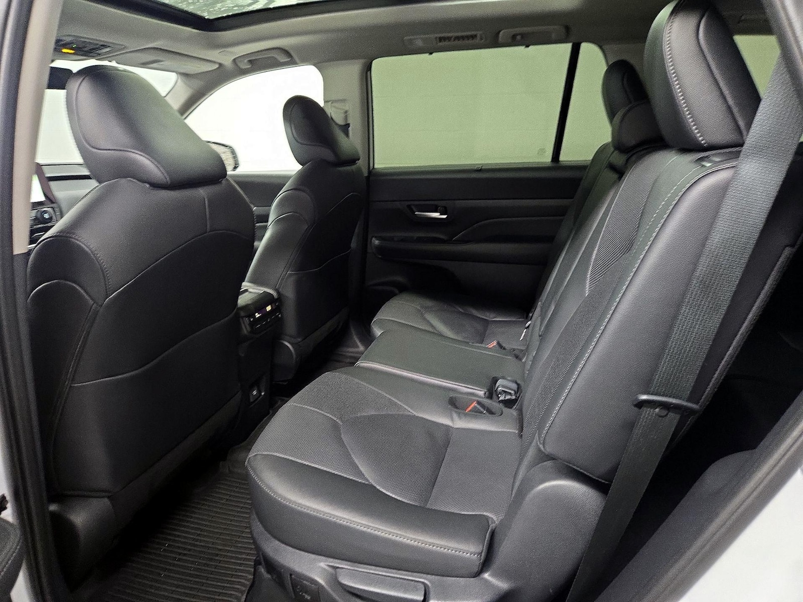 Rear Air Conditioning