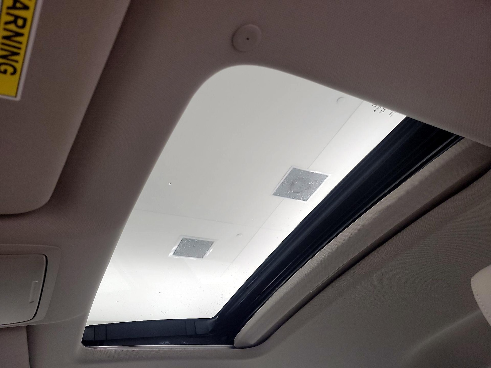 Sunroof(s) & Overhead Airbags