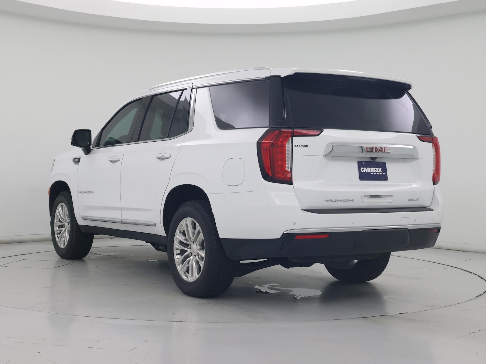 2023 GMC Yukon SLT - Photo 3