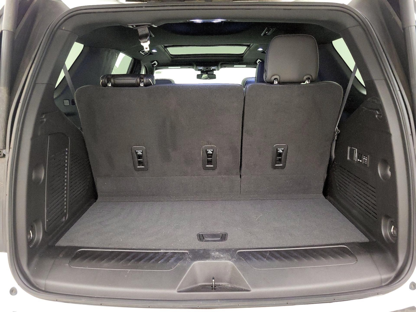 2023 GMC Yukon SLT - Photo 24