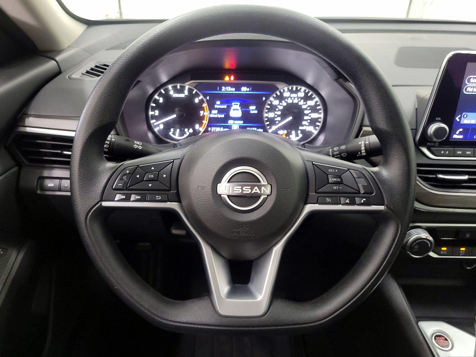 2025 Nissan Altima SV - Photo 11