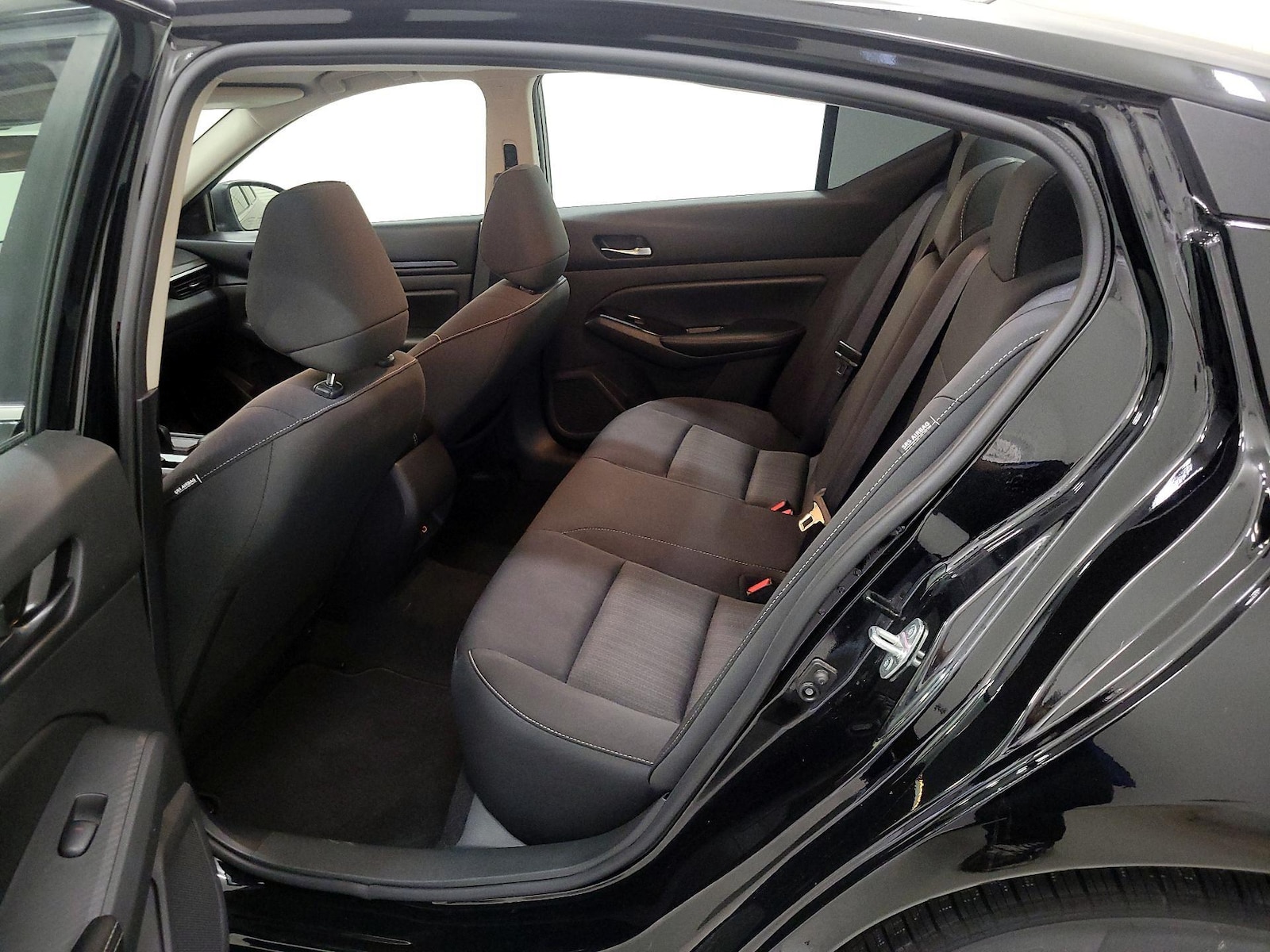 2025 Nissan Altima SV - Photo 20