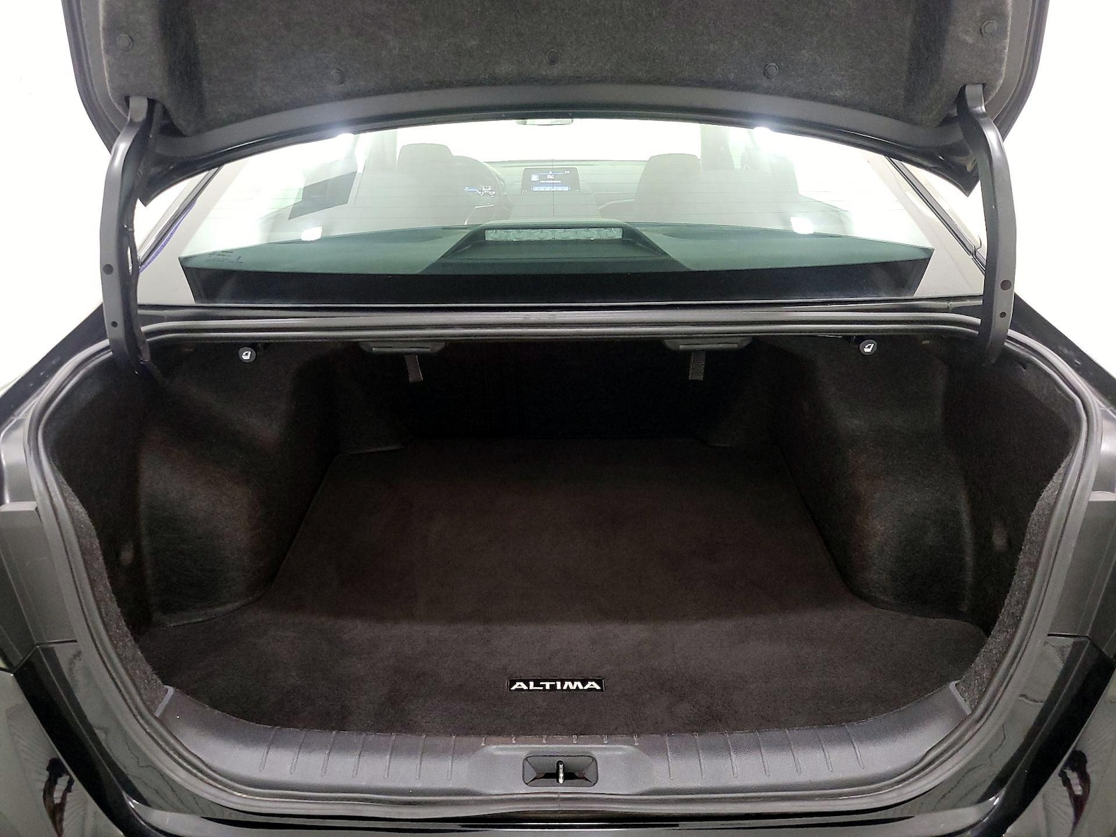 2025 Nissan Altima SV - Photo 21