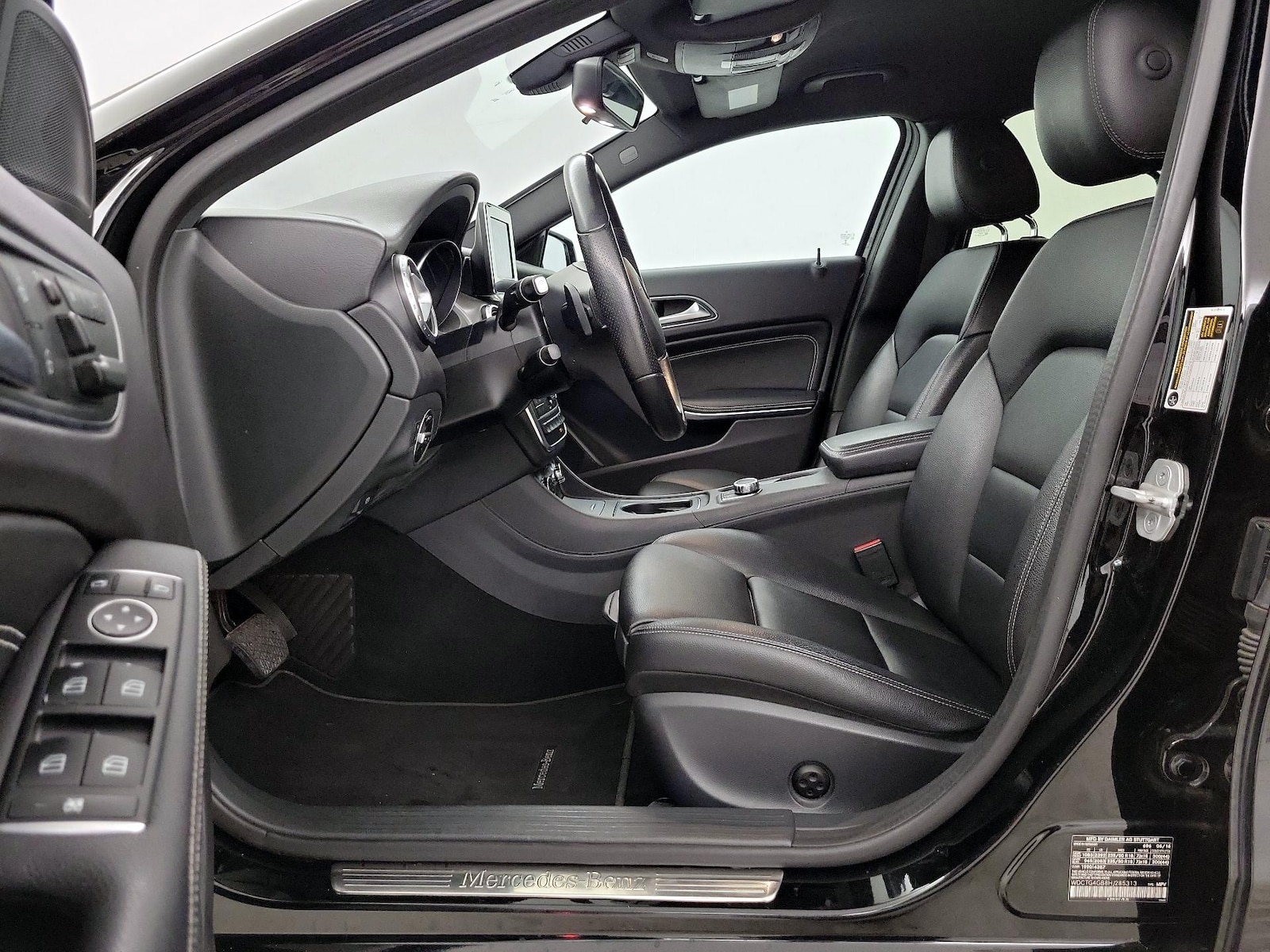 Power Seat(s) & Leather Seats